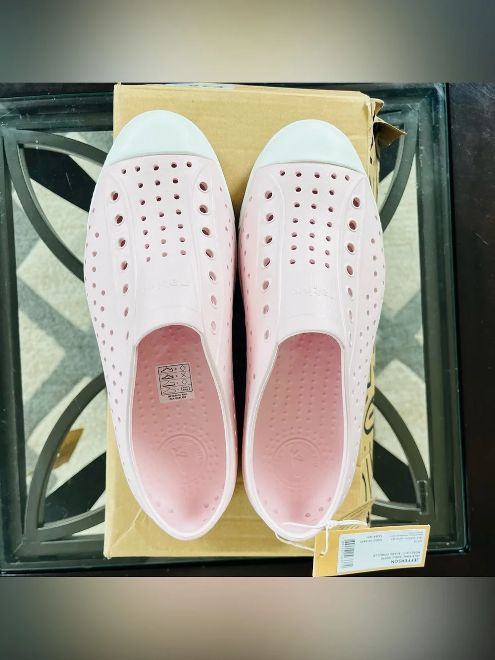 Sz J5 NATIVE Slip On Shoes Jefferson Rose Pink/Shell White Junior 5 (women 7)